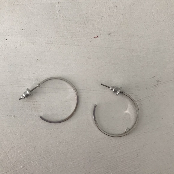 Hoop earrings - Picture 2 of 2